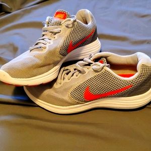 Women's Nike sneakers